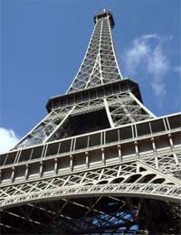 Eiffel Tower Con Man Paris Bribe